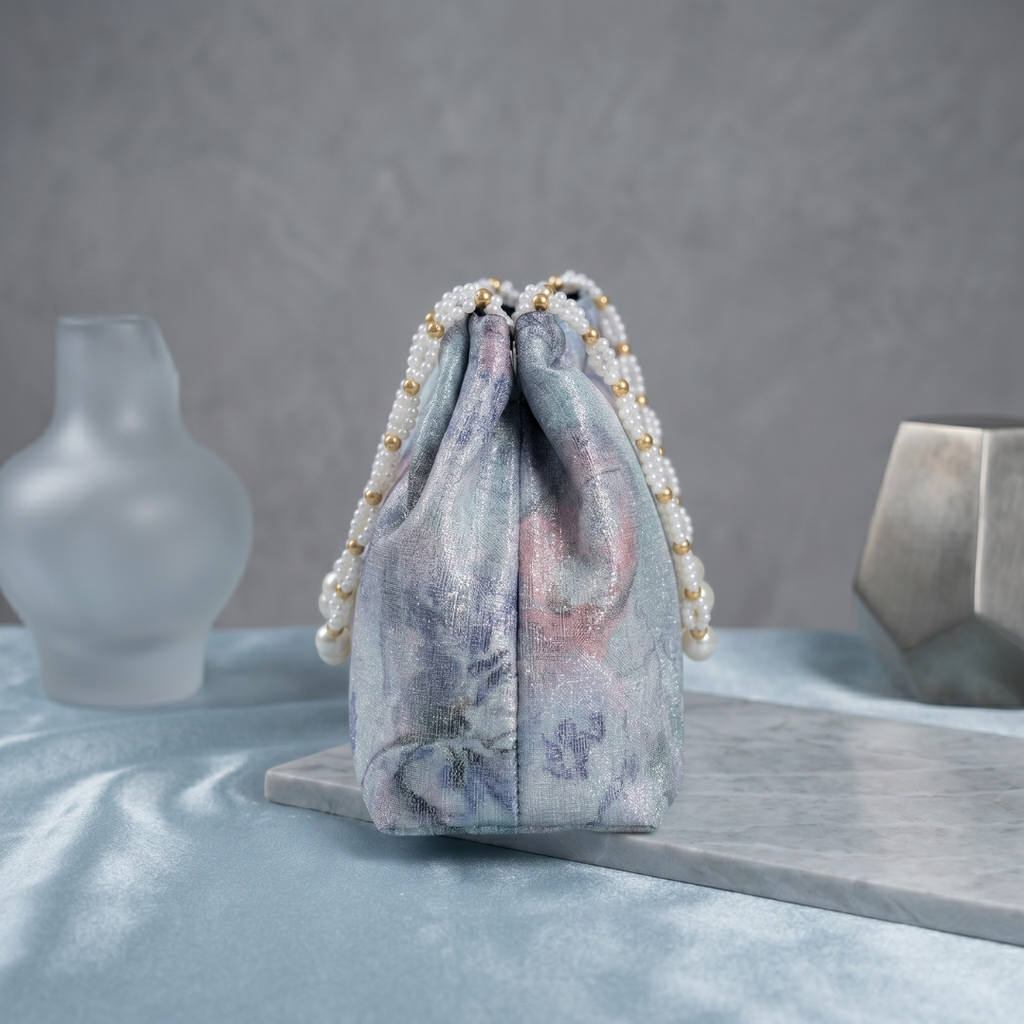 Indrani Clutch