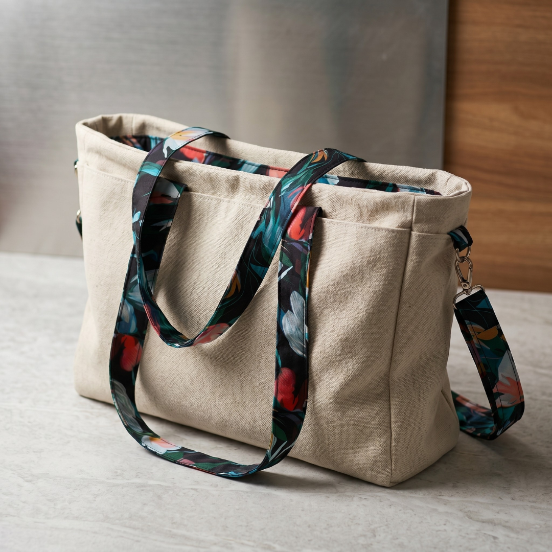 Aadhira Tote
