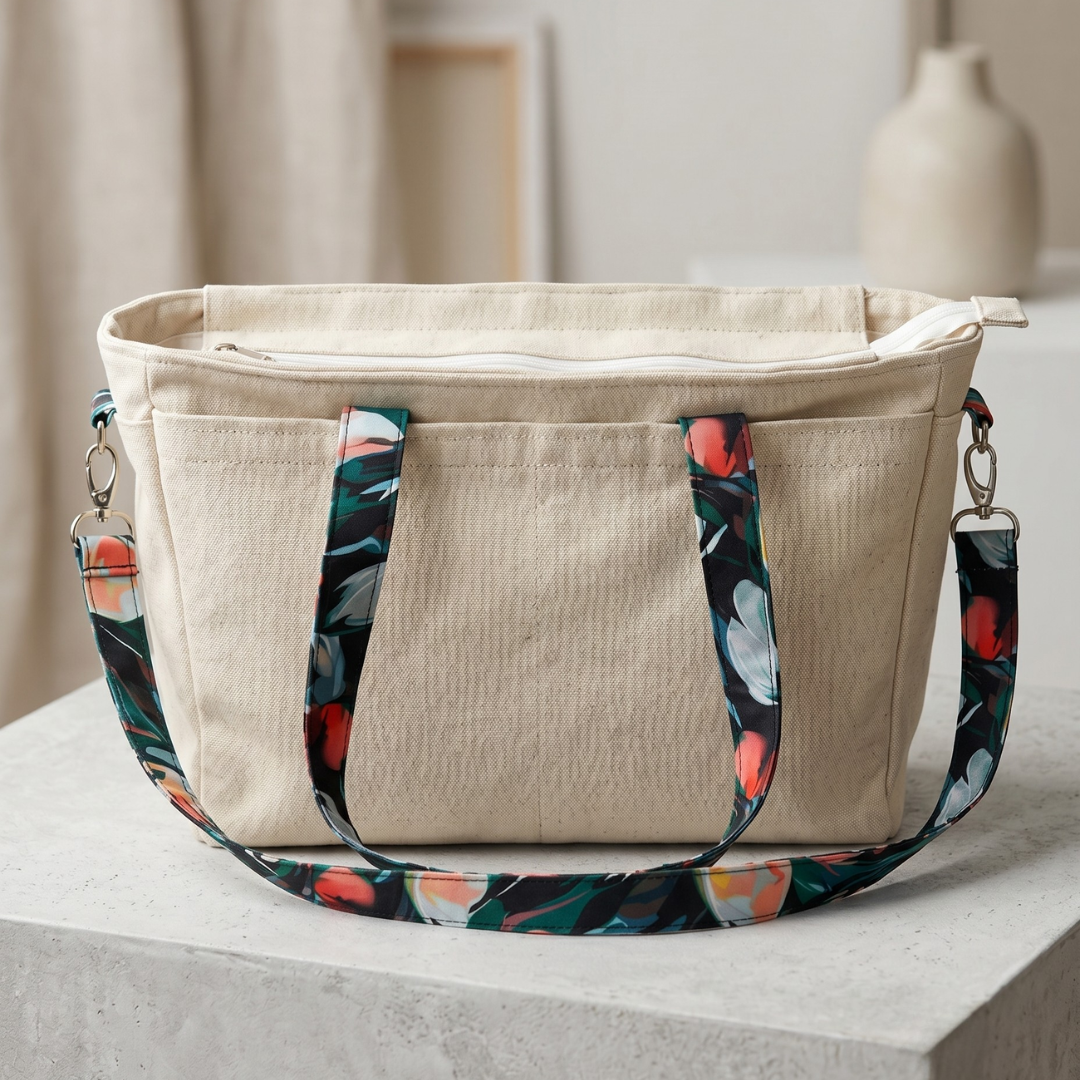 Aadhira Tote