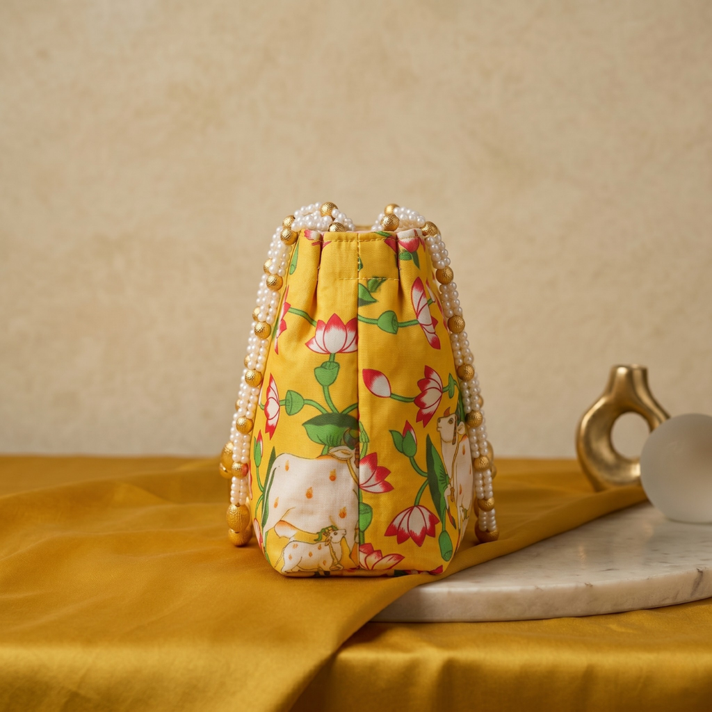Vrindavan Clutch