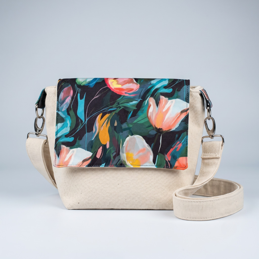 Naveli Crossbody Sling