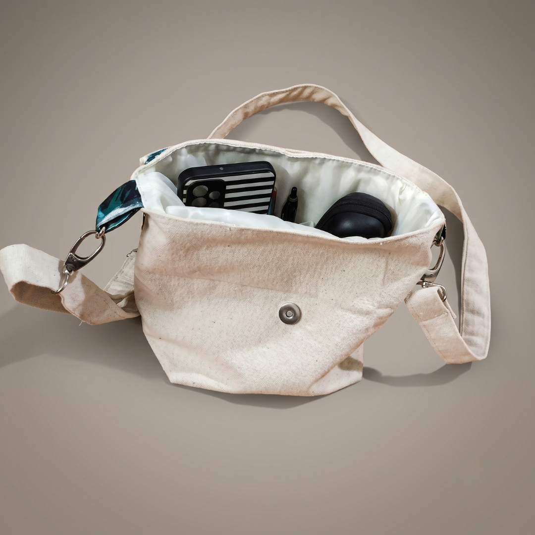 Naveli Crossbody Sling