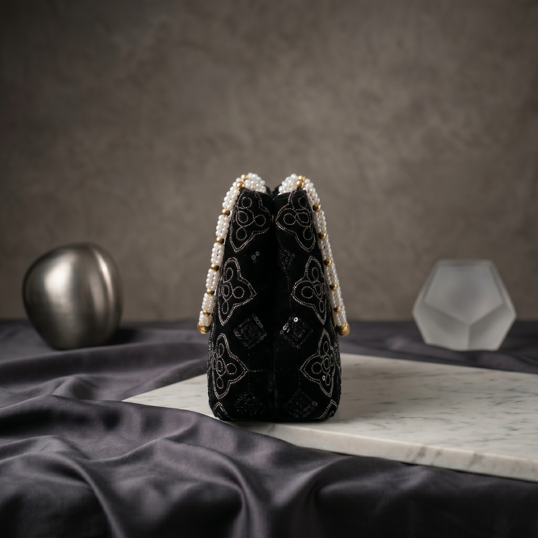Shyama Clutch