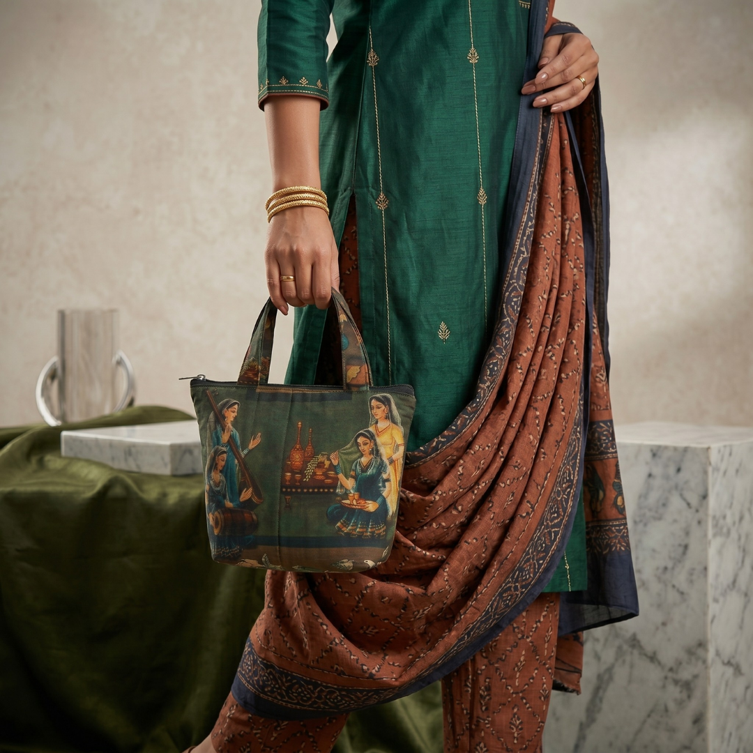 Anjika Tote